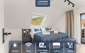 1-2 Personen - Parkplatz - Fahrradgarage - Zentrum - Küche - Balkon - WLAN - Klima